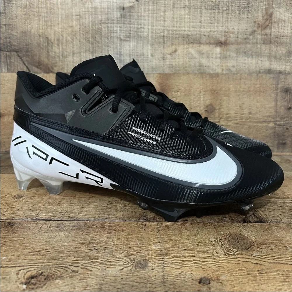 Nike Vapor Edge Elite 2 360‎ Cleats in Black and White Sz 8 men’s